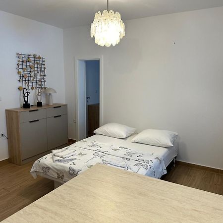 Apartmani Svemir Драге Екстериор снимка