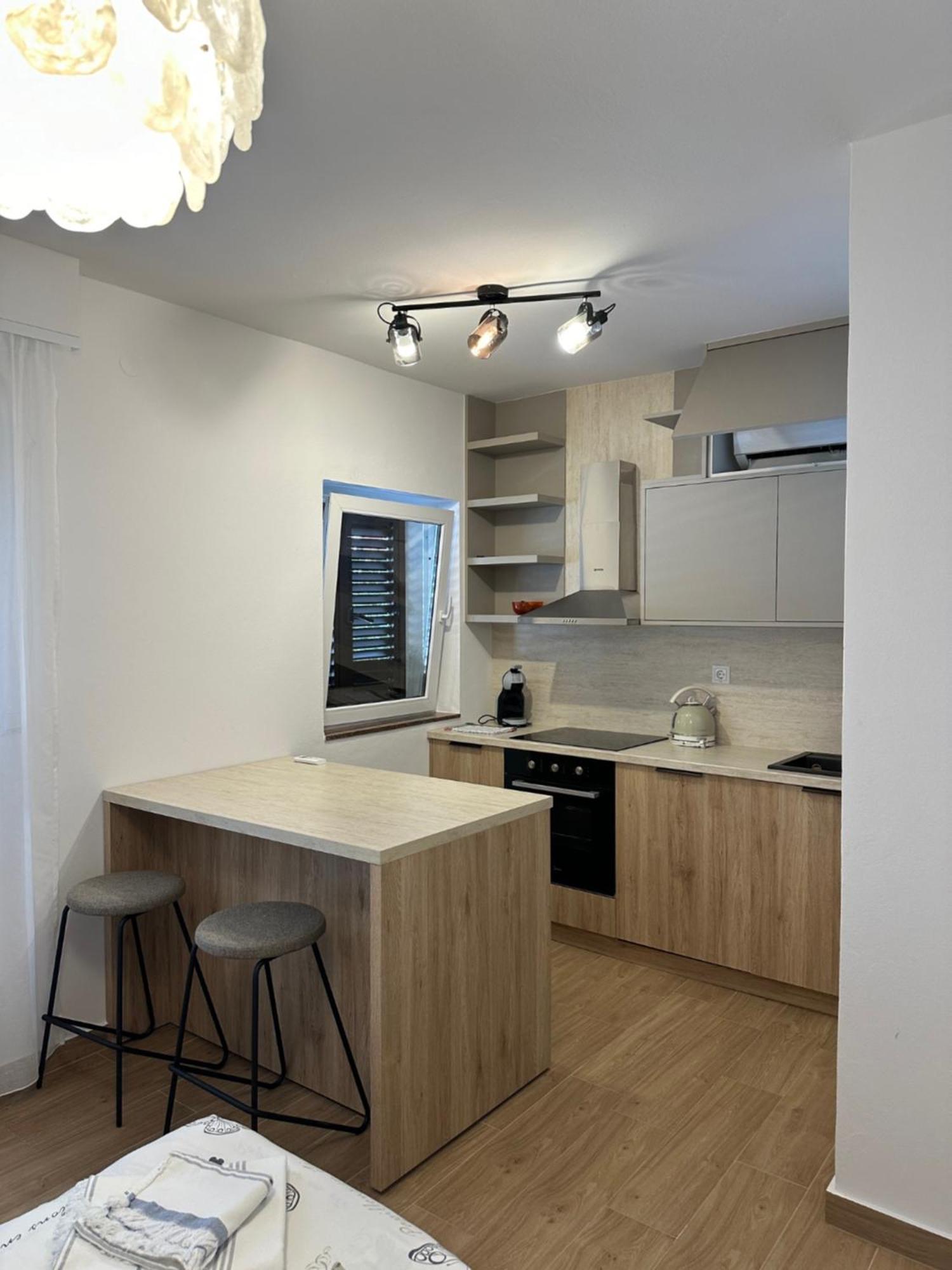 Apartmani Svemir Драге Екстериор снимка