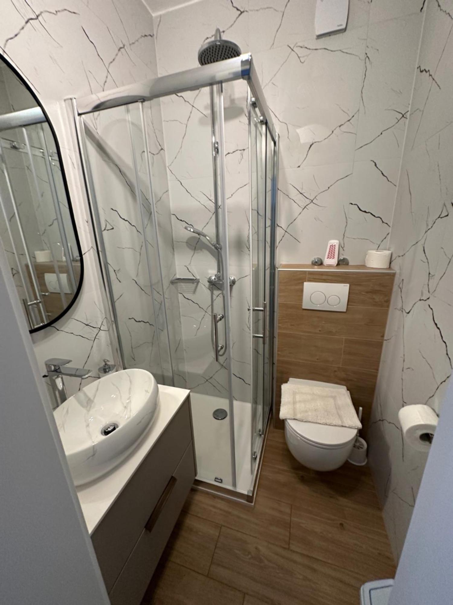 Apartmani Svemir Драге Екстериор снимка