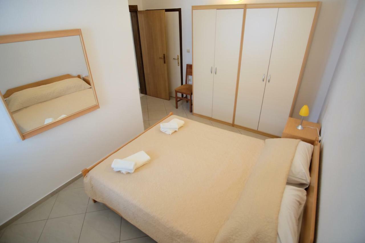 Apartmani Svemir Драге Екстериор снимка