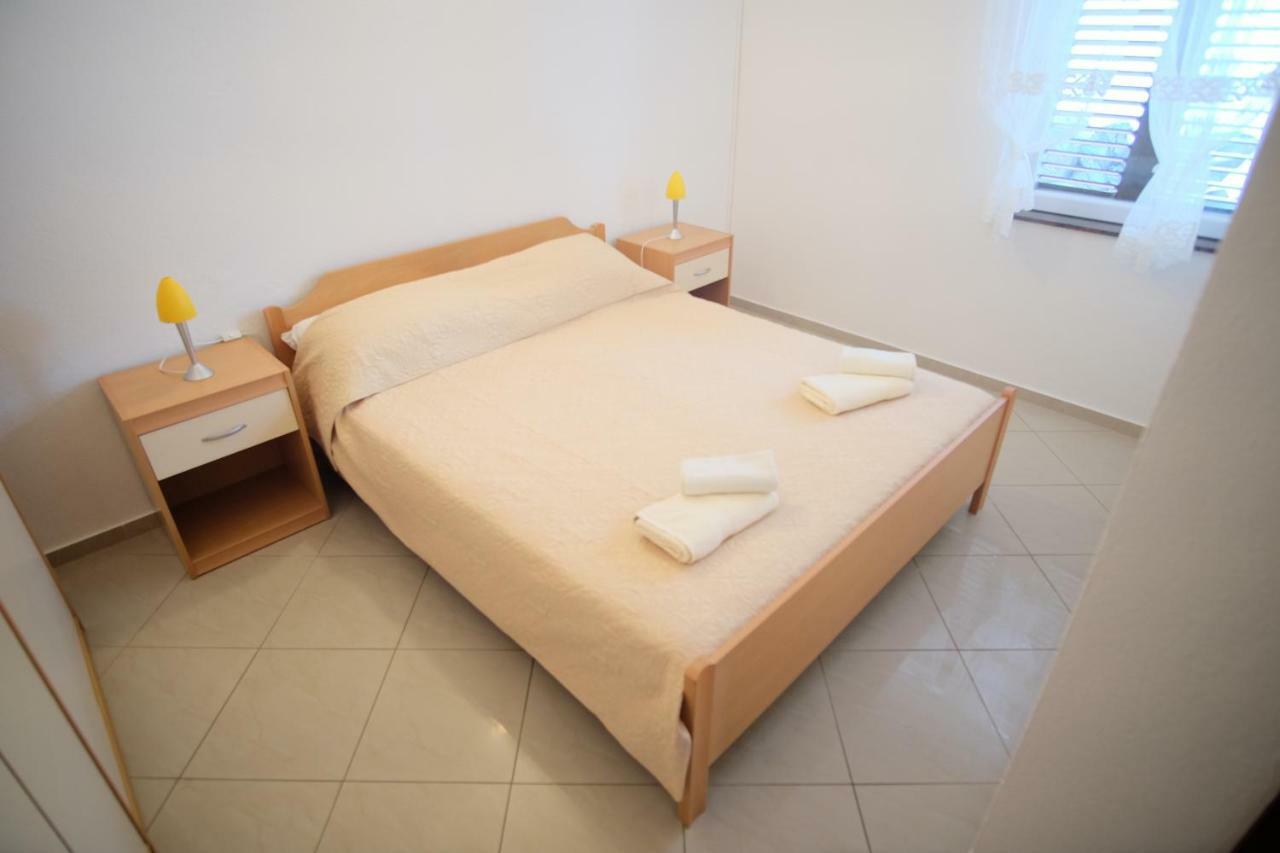 Apartmani Svemir Драге Екстериор снимка