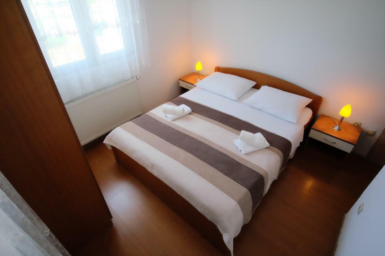 Apartmani Svemir Драге Екстериор снимка