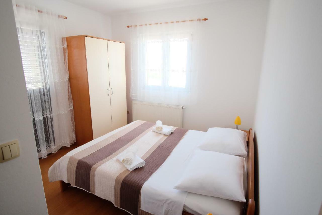Apartmani Svemir Драге Екстериор снимка